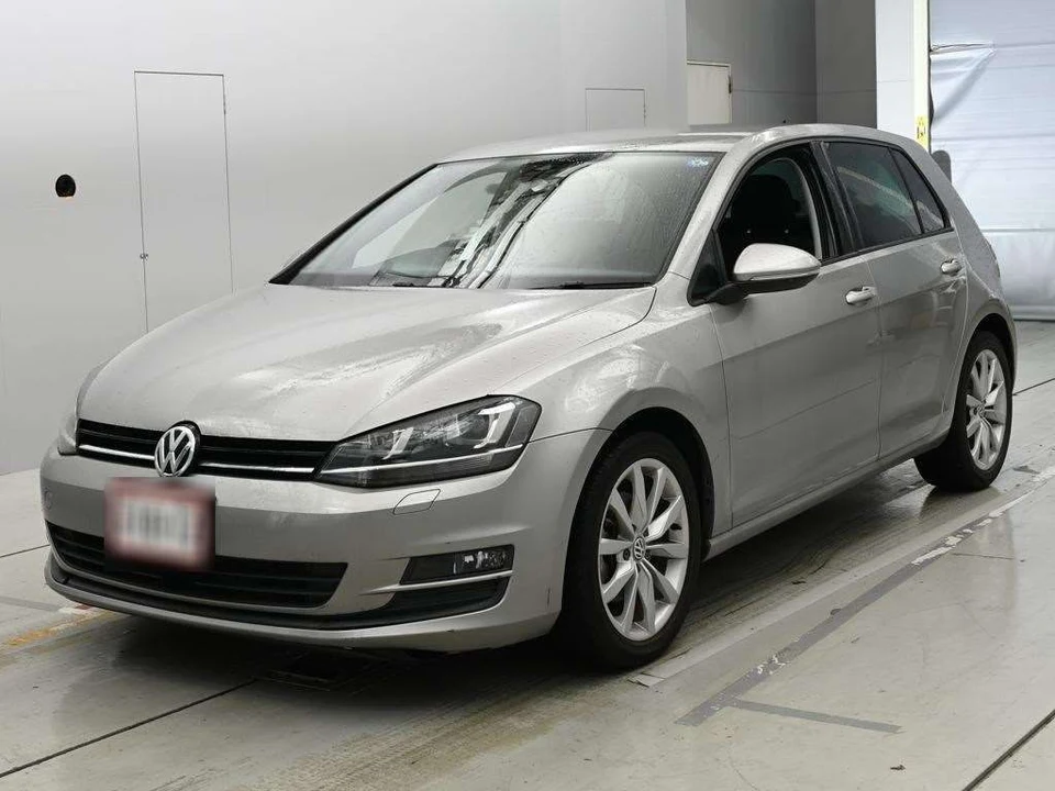 2017 Volkswagen Golf Sedan for sale, Japanese used car export - photo 1 of 12 | GULJI TRADERS