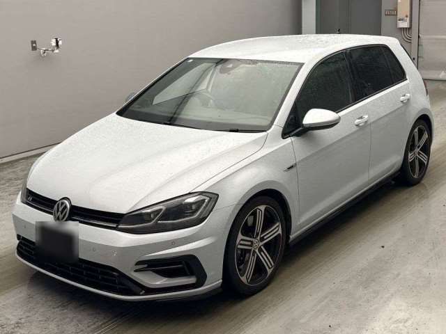 2017 Volkswagen Golf Base 4WD Sedan for sale, Japanese used car export | GULJI TRADERS