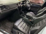 2017 Volkswagen Golf Base 4WD Sedan for sale, Japanese used car export - photo 12 of 14 | GULJI TRADERS