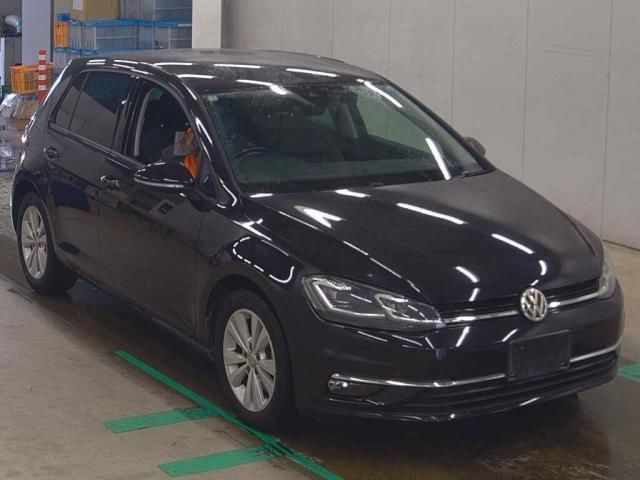 2017 Volkswagen Golf Sedan for sale, Japanese used car export - photo 1 of 5 | GULJI TRADERS