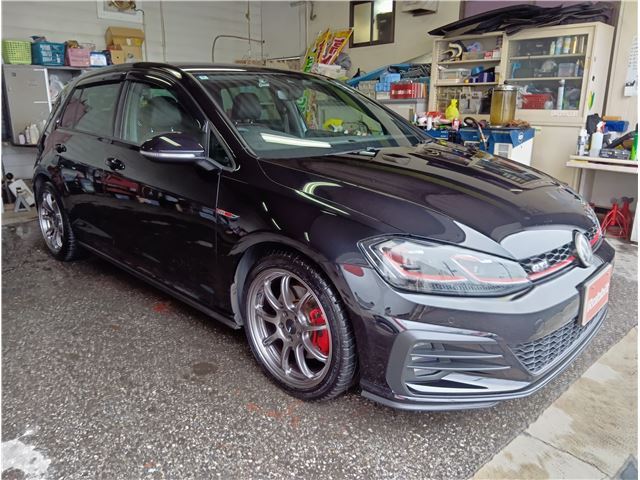 2018 Volkswagen Golf - photo 1 2018 Volkswagen Golf Sedan for sale, Japanese used car export - photo 1 of 33 | GULJI TRADERS