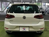 2019 Volkswagen Golf TSI Comfortline Sedan for sale, Japanese used car export - photo 16 of 20 | GULJI TRADERS