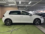 2019 Volkswagen Golf TSI Comfortline Sedan for sale, Japanese used car export - photo 18 of 20 | GULJI TRADERS