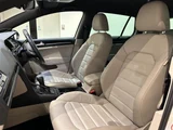 2019 Volkswagen Golf TSI Sedan for sale, Japanese used car export - photo 8 of 23 | GULJI TRADERS