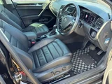 2019 Volkswagen Golf Sedan for sale, Japanese used car export - photo 4 of 9 | GULJI TRADERS