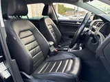 2020 Volkswagen Golf TSI Sedan for sale, Japanese used car export - photo 14 of 21 | GULJI TRADERS