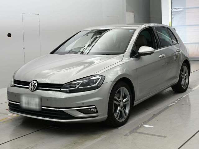 2020 Volkswagen Golf - photo 1 2020 Volkswagen Golf Sedan for sale, Japanese used car export - photo 1 of 12 | GULJI TRADERS