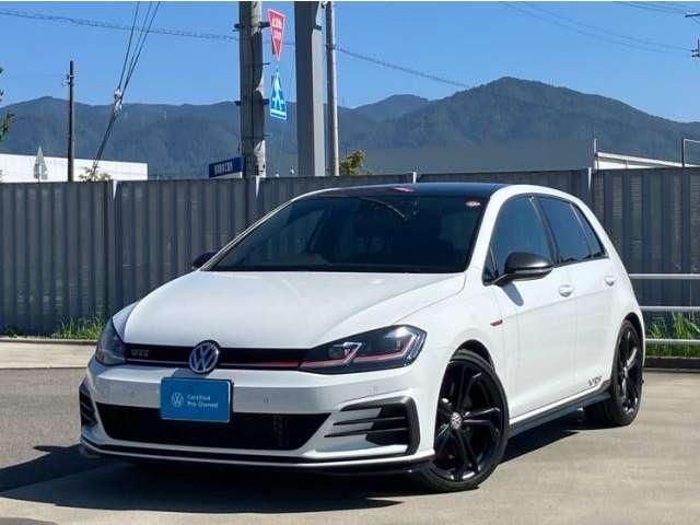 2020 Volkswagen Golf TCR - photo 1 2020 Volkswagen Golf TCR Sedan for sale, Japanese used car export - photo 1 of 9 | GULJI TRADERS