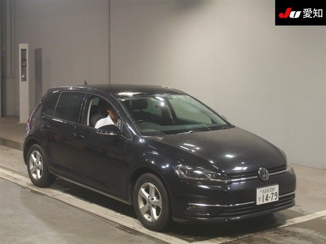 2020 Volkswagen Golf Sedan for sale, Japanese used car export - photo 1 of 9 | GULJI TRADERS
