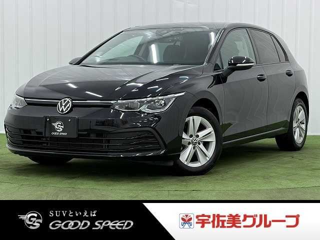 2021 Volkswagen Golf eTSI Active - photo 1 2021 Volkswagen Golf eTSI Active Sedan for sale, Japanese used car export - photo 1 of 20 | GULJI TRADERS