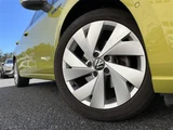2021 Volkswagen Golf eTSI Sedan for sale, Japanese used car export - photo 12 of 23 | GULJI TRADERS