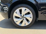 2022 Volkswagen Golf eTSI Sedan for sale, Japanese used car export - photo 30 of 33 | GULJI TRADERS