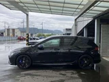 2023 Volkswagen Golf R 20 4WD Sedan for sale, Japanese used car export - photo 5 of 9 | GULJI TRADERS