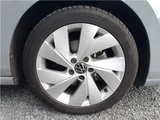 2025 Volkswagen Golf Sedan for sale, Japanese used car export - photo 15 of 37 | GULJI TRADERS