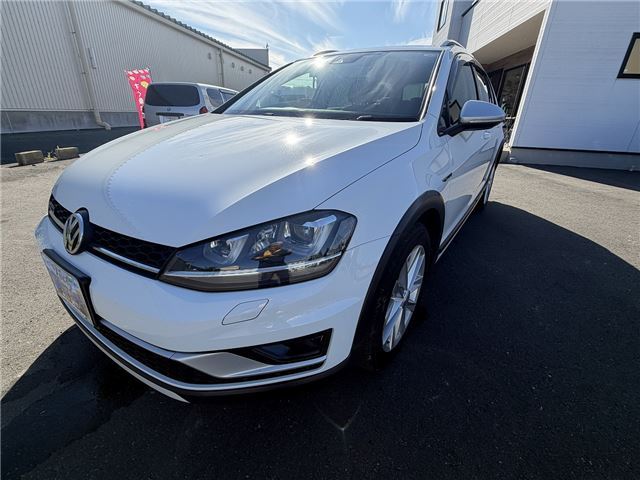 2015 Volkswagen Golf Alltrack Sedan for sale, Japanese used car export | GULJI TRADERS