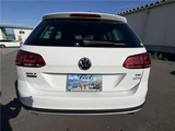 2015 Volkswagen Golf Alltrack Sedan for sale, Japanese used car export - photo 18 of 48 | GULJI TRADERS