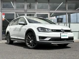 2015 Volkswagen Golf Alltrack TSI 4WD Sedan for sale, Japanese used car export - photo 1 of 24 | GULJI TRADERS