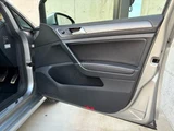2016 Volkswagen Golf Alltrack Sedan for sale, Japanese used car export - photo 26 of 50 | GULJI TRADERS