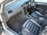 2016 Volkswagen Golf Alltrack Sedan for sale, Japanese used car export - photo 34 of 50 | GULJI TRADERS