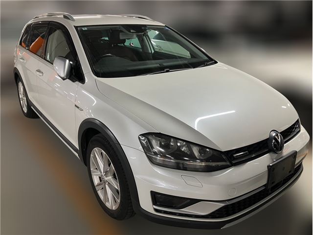 2016 Volkswagen Golf Alltrack TSI Sedan for sale, Japanese used car export - photo 1 of 12 | GULJI TRADERS
