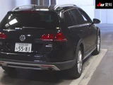 2016 Volkswagen Golf Alltrack TSI Sedan for sale, Japanese used car export - photo 8 of 9 | GULJI TRADERS