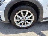2017 Volkswagen Golf Alltrack TSI 4WD Sedan for sale, Japanese used car export - photo 39 of 46 | GULJI TRADERS