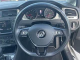 2017 Volkswagen Golf Alltrack TSI 4 PKG 4WD Sedan for sale, Japanese used car export - photo 11 of 24 | GULJI TRADERS