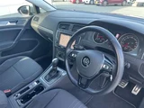 2017 Volkswagen Golf Alltrack TSI 4 PKG 4WD Sedan for sale, Japanese used car export - photo 24 of 24 | GULJI TRADERS