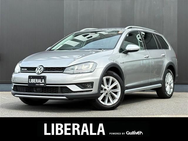 2017 Volkswagen Golf Alltrack TSI 4 PKG Sedan for sale, Japanese used car export - photo 1 of 23 | GULJI TRADERS