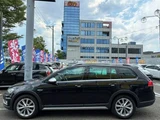 2017 Volkswagen Golf Alltrack Sedan for sale, Japanese used car export - photo 8 of 22 | GULJI TRADERS