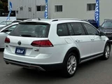 2017 Volkswagen Golf Alltrack TSI Sedan for sale, Japanese used car export - photo 5 of 29 | GULJI TRADERS