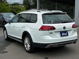 2017 Volkswagen Golf Alltrack TSI Sedan for sale, Japanese used car export - photo 7 of 29 | GULJI TRADERS
