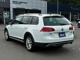2017 Volkswagen Golf Alltrack TSI Sedan for sale, Japanese used car export - photo 28 of 29 | GULJI TRADERS