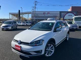 2017 Volkswagen Golf Alltrack TSI Sedan for sale, Japanese used car export - photo 2 of 24 | GULJI TRADERS