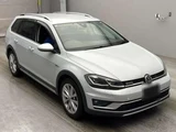 2018 Volkswagen Golf Alltrack TSI 4WD Sedan for sale, Japanese used car export - photo 1 of 9 | GULJI TRADERS