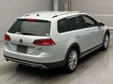 2018 Volkswagen Golf Alltrack TSI 4WD Sedan for sale, Japanese used car export - photo 2 of 9 | GULJI TRADERS