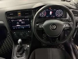 2018 Volkswagen Golf Alltrack TSI 4WD Sedan for sale, Japanese used car export - photo 3 of 9 | GULJI TRADERS