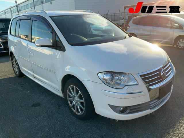 2007 Volkswagen Golf Touran Sedan for sale, Japanese used car export - photo 1 of 12 | GULJI TRADERS