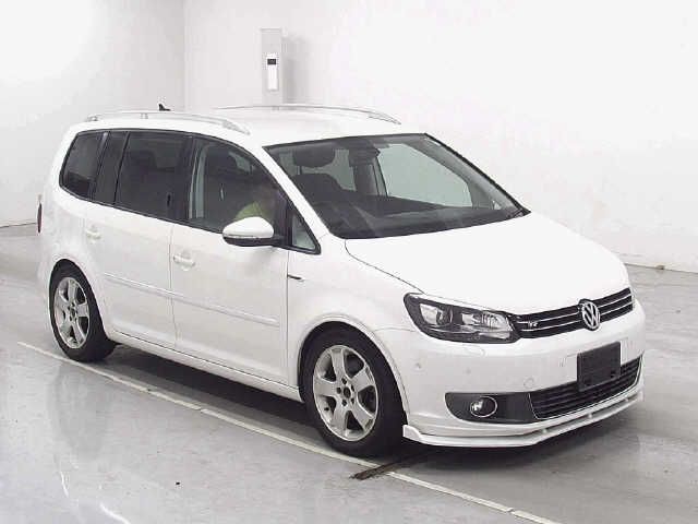 2013 Volkswagen Golf Touran TSI - photo 1 2013 Volkswagen Golf Touran TSI Sedan for sale, Japanese used car export | GULJI TRADERS