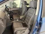 2013 Volkswagen Golf Touran Sedan for sale, Japanese used car export - photo 6 of 9 | GULJI TRADERS