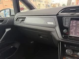 2016 Volkswagen Golf Touran TSI Sedan for sale, Japanese used car export - photo 17 of 48 | GULJI TRADERS