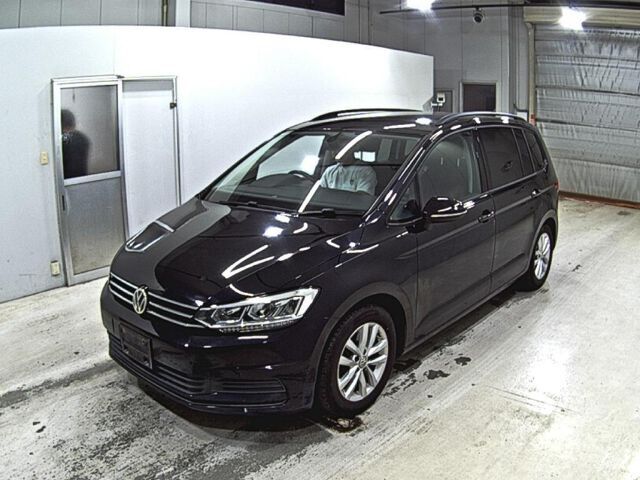 2016 Volkswagen Golf Touran TSI Sedan for sale, Japanese used car export | GULJI TRADERS
