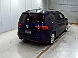2016 Volkswagen Golf Touran TSI Sedan for sale, Japanese used car export - photo 2 of 5 | GULJI TRADERS