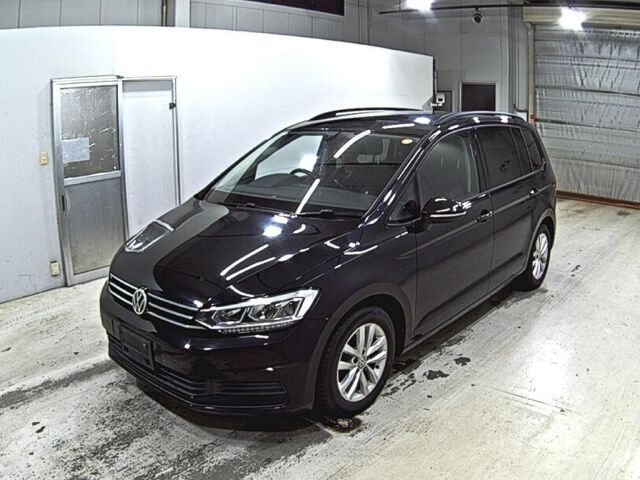2016 Volkswagen Golf Touran TSI Sedan for sale, Japanese used car export | GULJI TRADERS