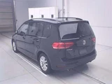 2016 Volkswagen Golf Touran Sedan for sale, Japanese used car export - photo 2 of 11 | GULJI TRADERS