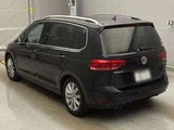 2016 Volkswagen Golf Touran TSI Sedan for sale, Japanese used car export - photo 4 of 14 | GULJI TRADERS