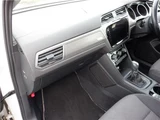 2017 Volkswagen Golf Touran Sedan for sale, Japanese used car export - photo 18 of 28 | GULJI TRADERS