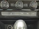 2017 Volkswagen Golf Touran TSI Sedan for sale, Japanese used car export - photo 9 of 24 | GULJI TRADERS