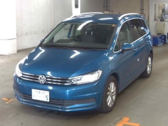 2017 Volkswagen Golf Touran TSI Sedan for sale, Japanese used car export - photo 1 of 5 | GULJI TRADERS