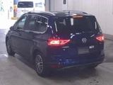 2017 Volkswagen Golf Touran TSI Sedan for sale, Japanese used car export - photo 2 of 5 | GULJI TRADERS